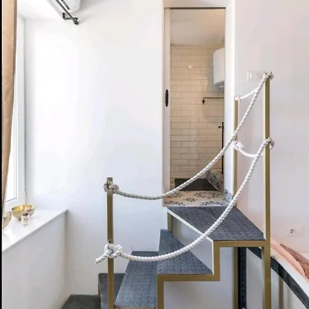 Apartment Just Like This - Cityapartment With Netflix