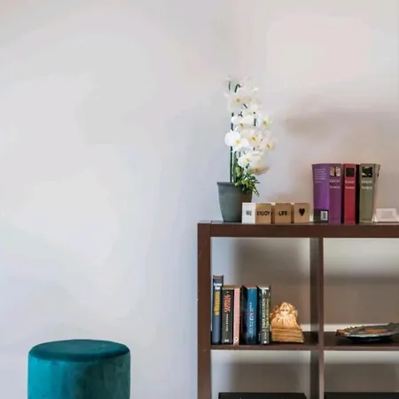 Apartment Just Like This - Cityapartment With Netflix Split